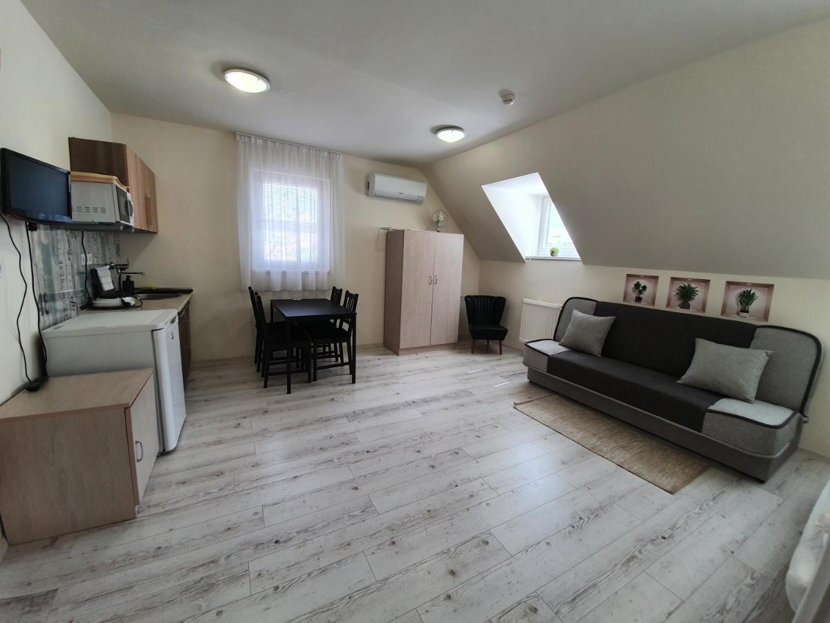 Harmonia Panzio Apartment Bogács Екстериор снимка